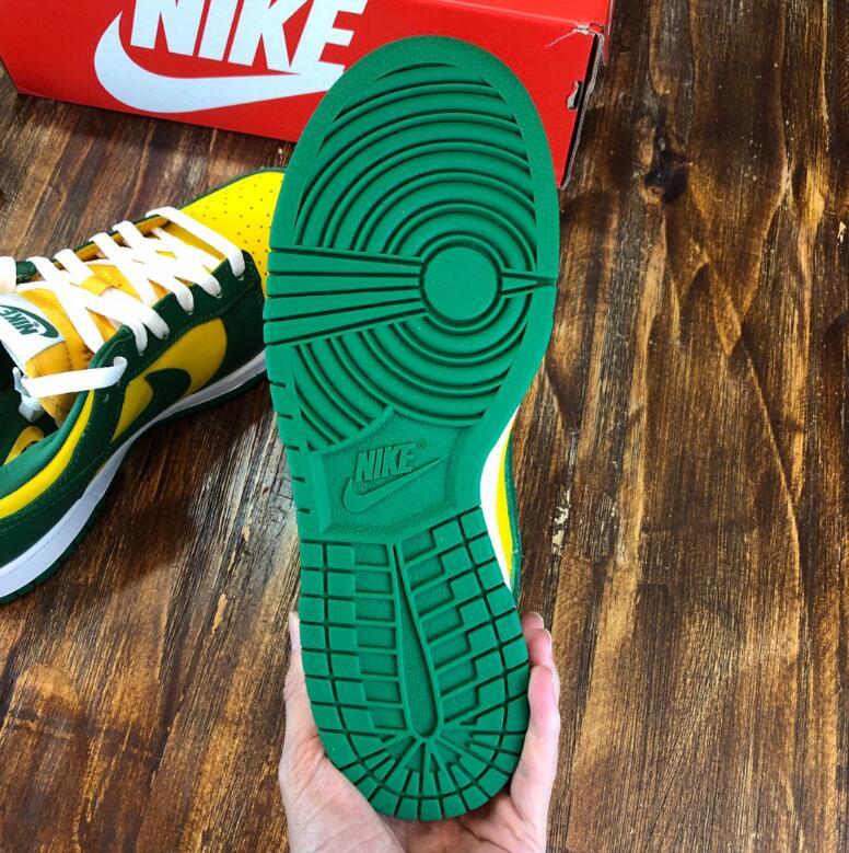 SAMC - NKE Shoes - 1860