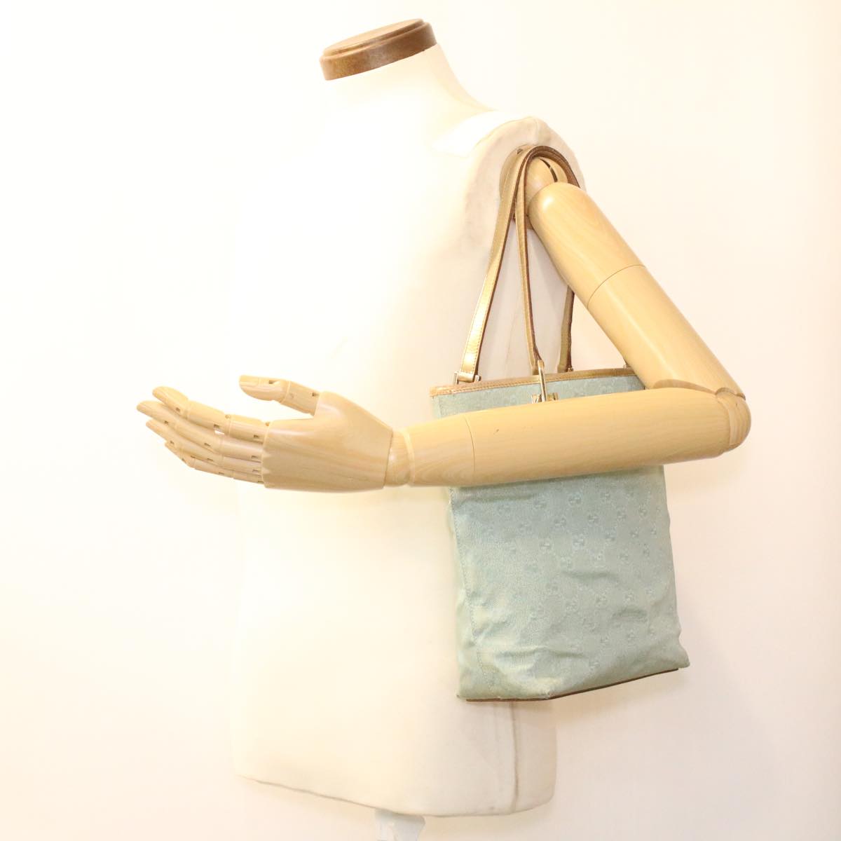 GUCCI GG Canvas Shoulder Bag Blue Champagne Gold 0021099 34623