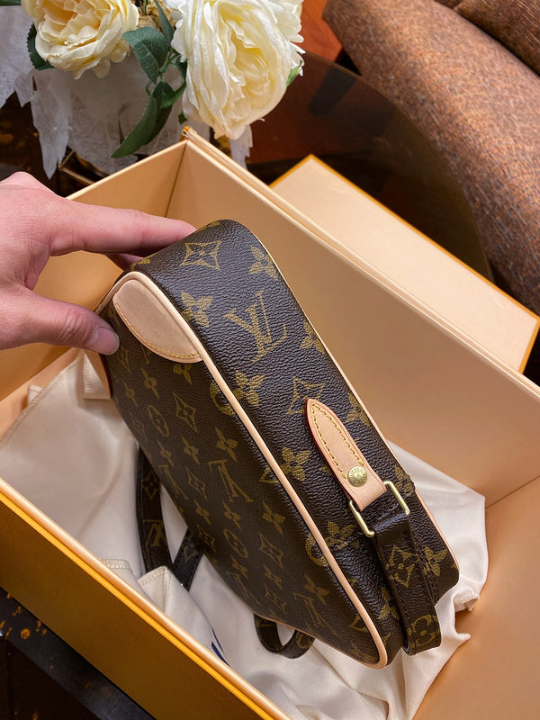 LOV2 Bags - Luxurious Bags 2601