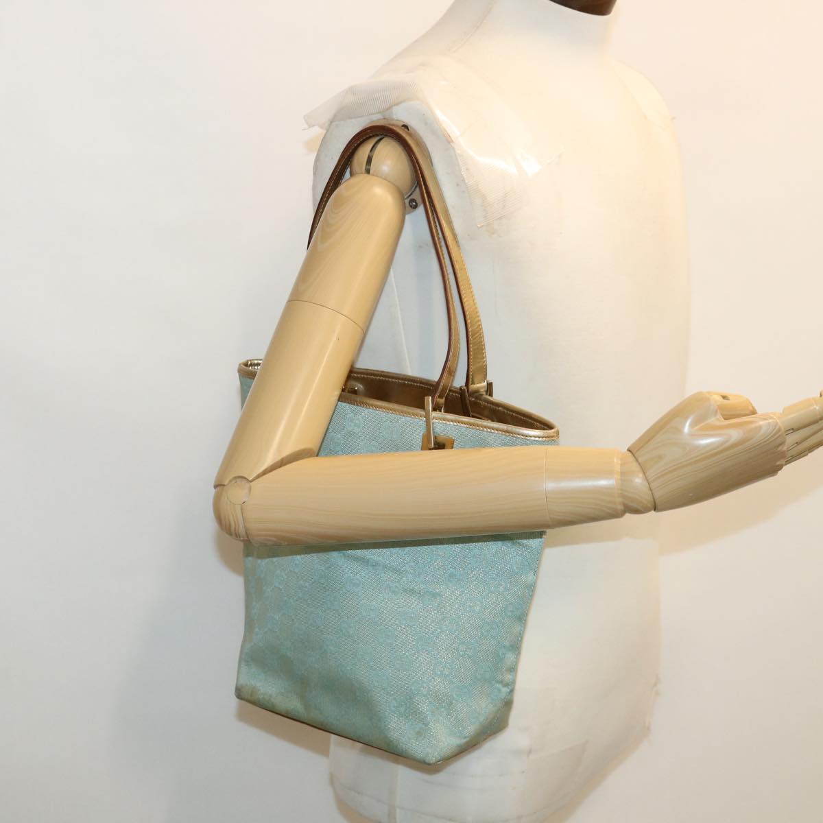 GUCCI GG Canvas Shoulder Bag Light Blue 0021099 36815