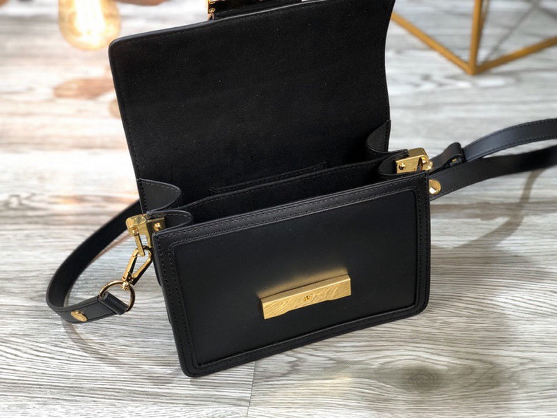 LOV2 Bags - Luxurious Bags 1829