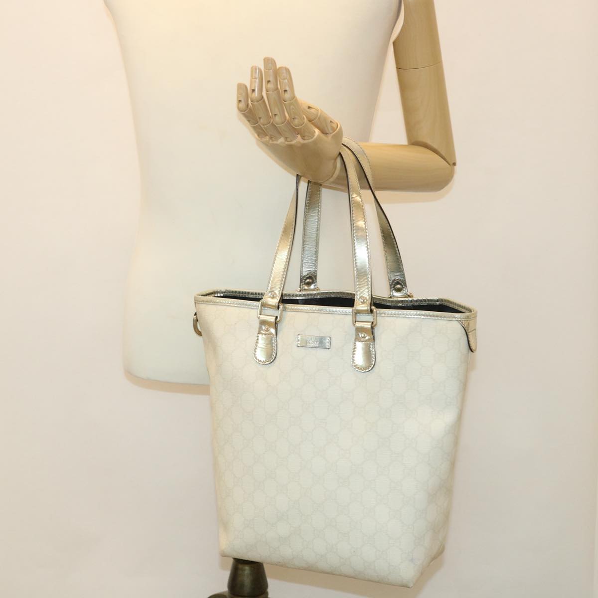 GUCCI GG Canvas Tote Bag PVC Leather White 189896 39964