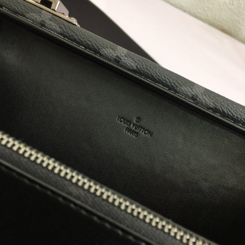 LOV2 Bags - Luxurious Bags 2077