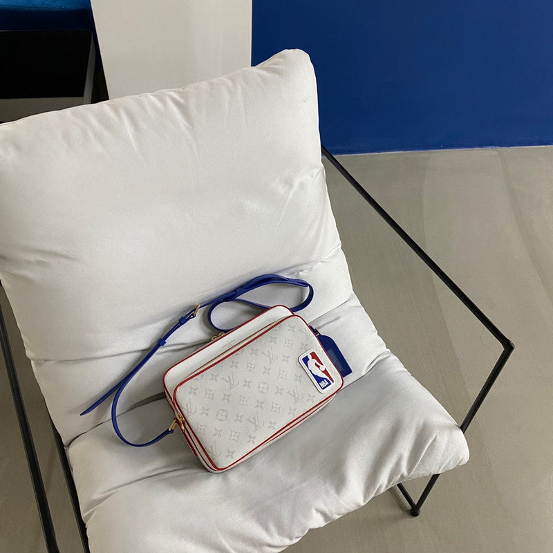 LOV2 Bags - Luxurious Bags 1537