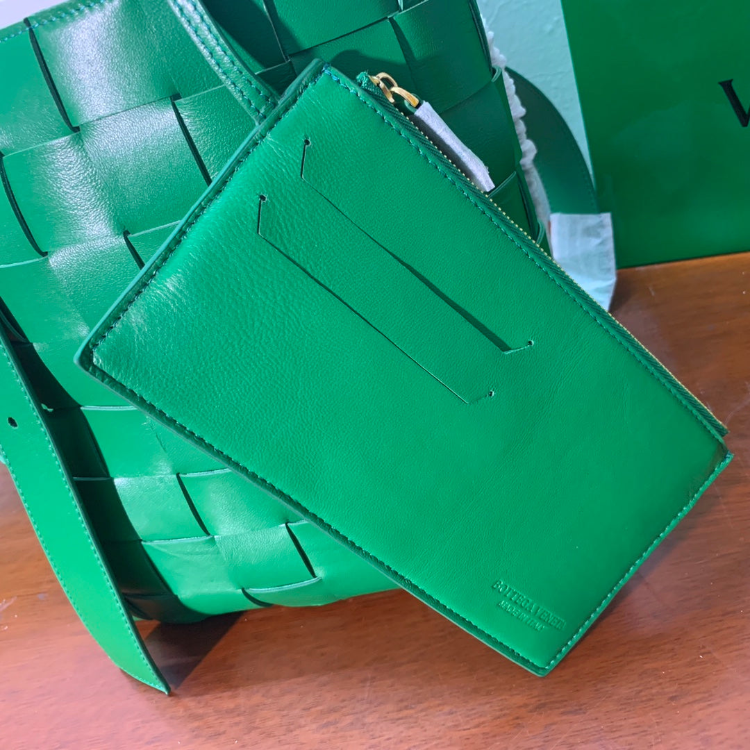GLAMI Shoulder Bag Nappa Green, For Women, Women’s Bags 12.9in/33cm