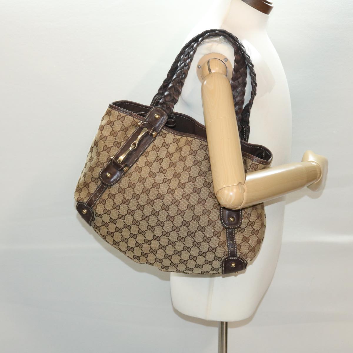 GUCCI GG Canvas Shoulder Bag Beige 162900 40110