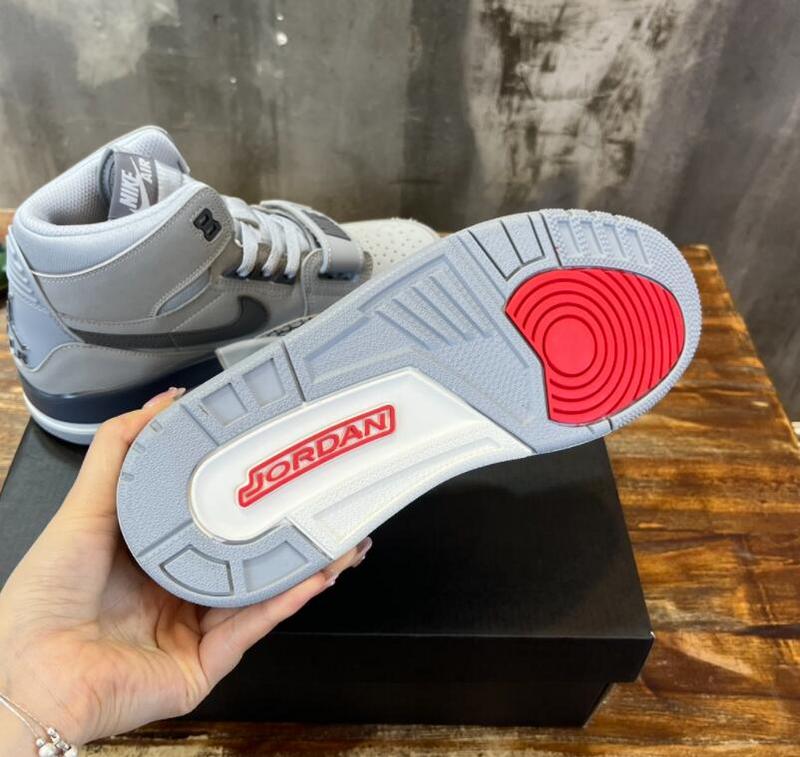 SAMC - NKE Shoes - 200