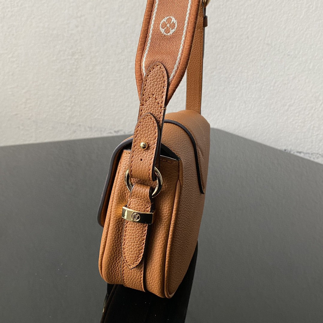 LV Point 9 Create By Nicolas Ghesquière With Monogram GlamIower 9.1in/22cm Brown For Women LV M55946