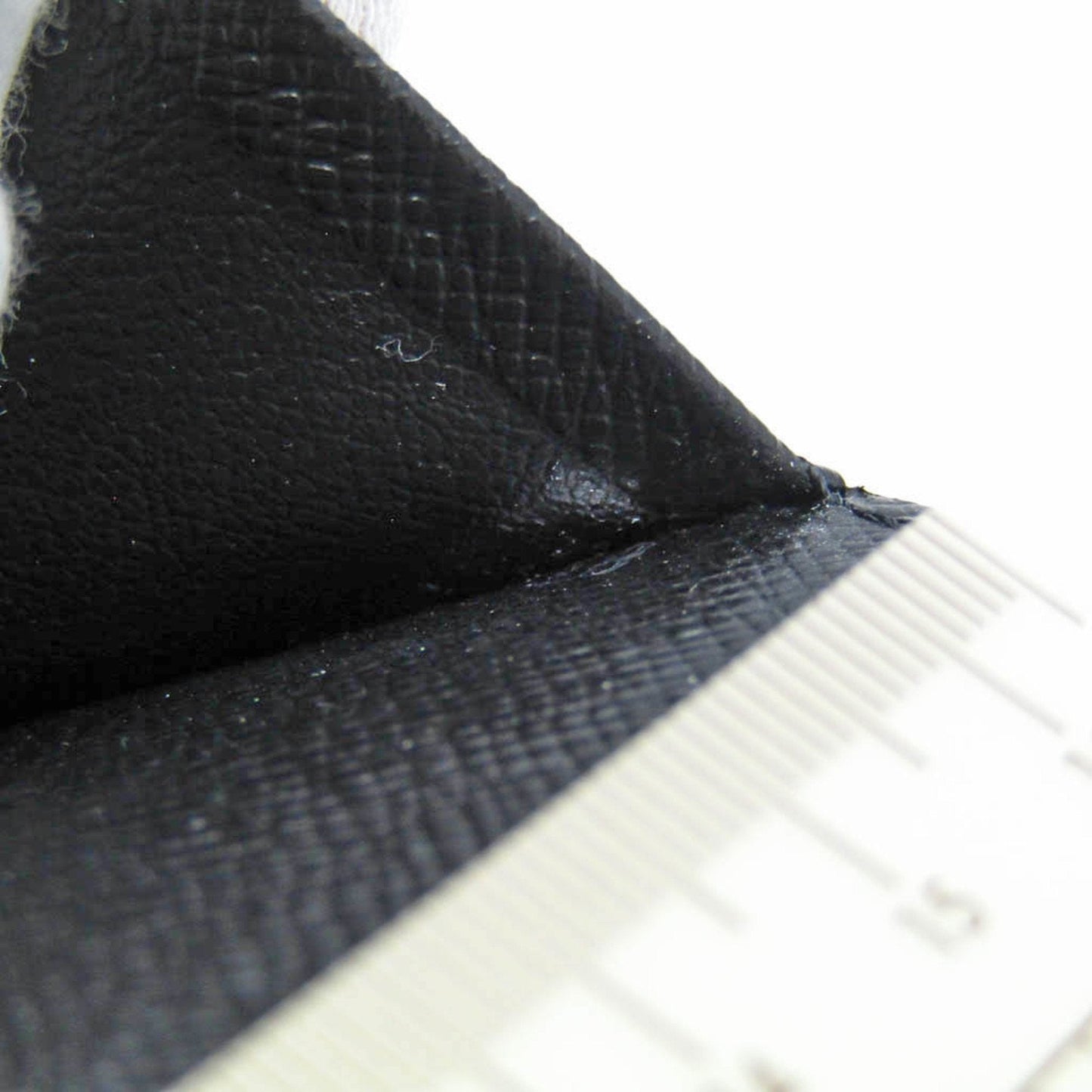 Louis Vuitton Agenda Mm Leather Wallet ()