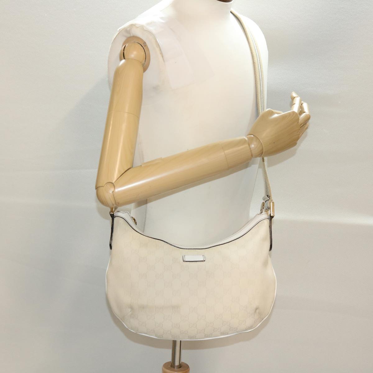 GUCCI GG Canvas Sherry Line Shoulder Bag White Green 181092 42713