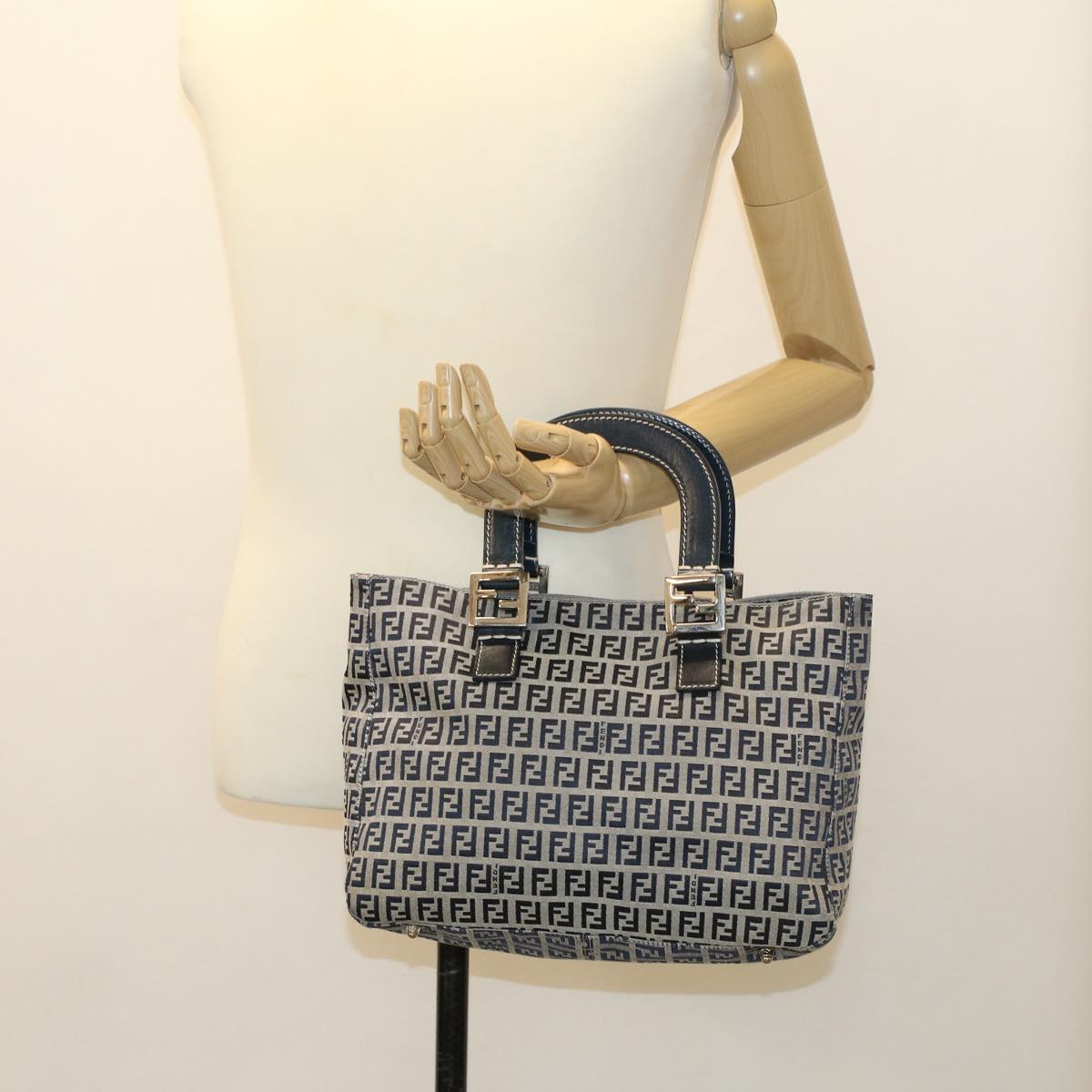 FENDI Zucchino Canvas Hand Bag Navy 42994