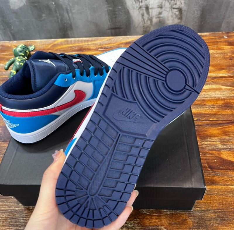 SAMC - NKE Shoes - 901