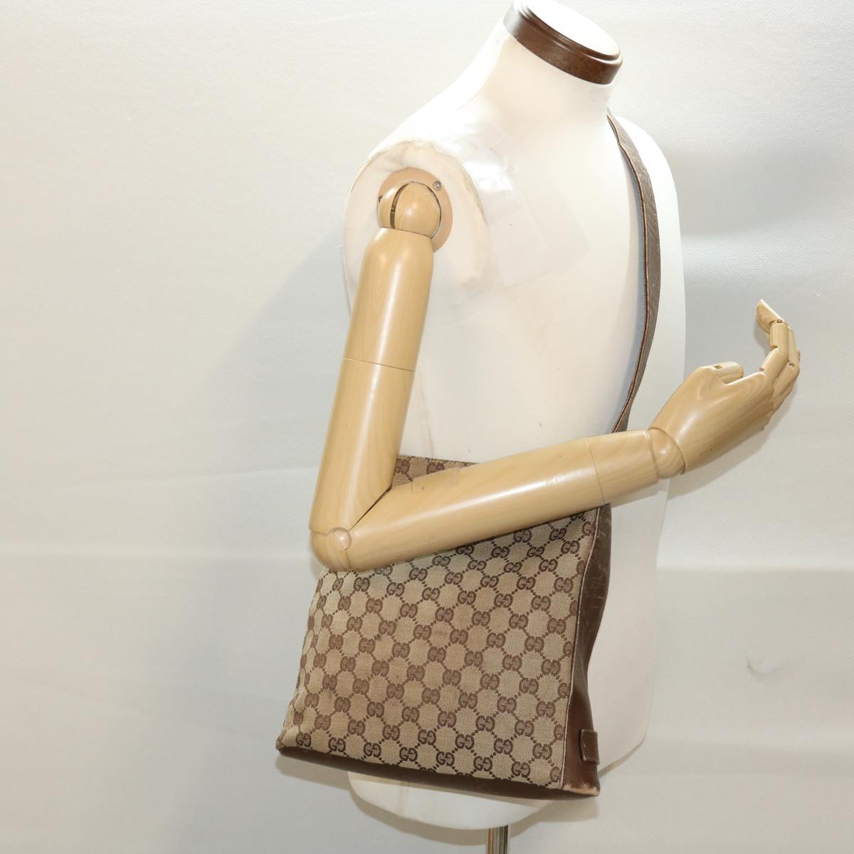 GUCCI GG Canvas Shoulder Bag Beige 91761 43267