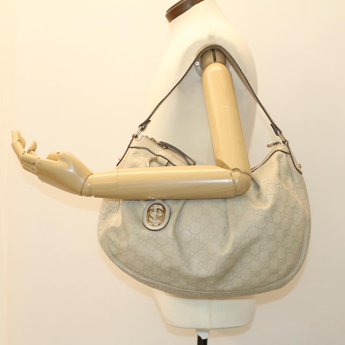 GUCCI GG Canvas Guccissima Shoulder Bag Beige 232955 43751