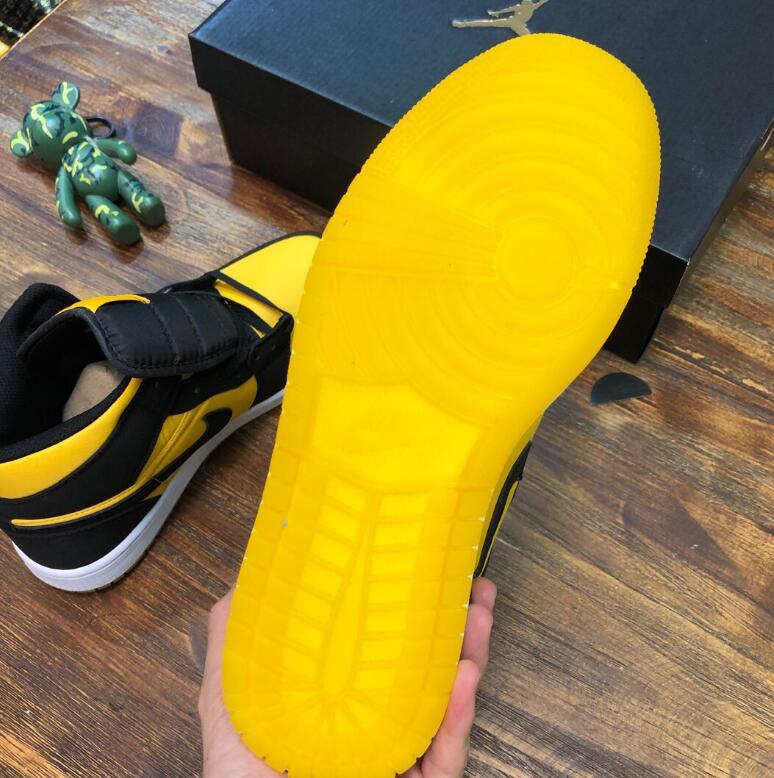 SAMC - NKE Shoes - 1870