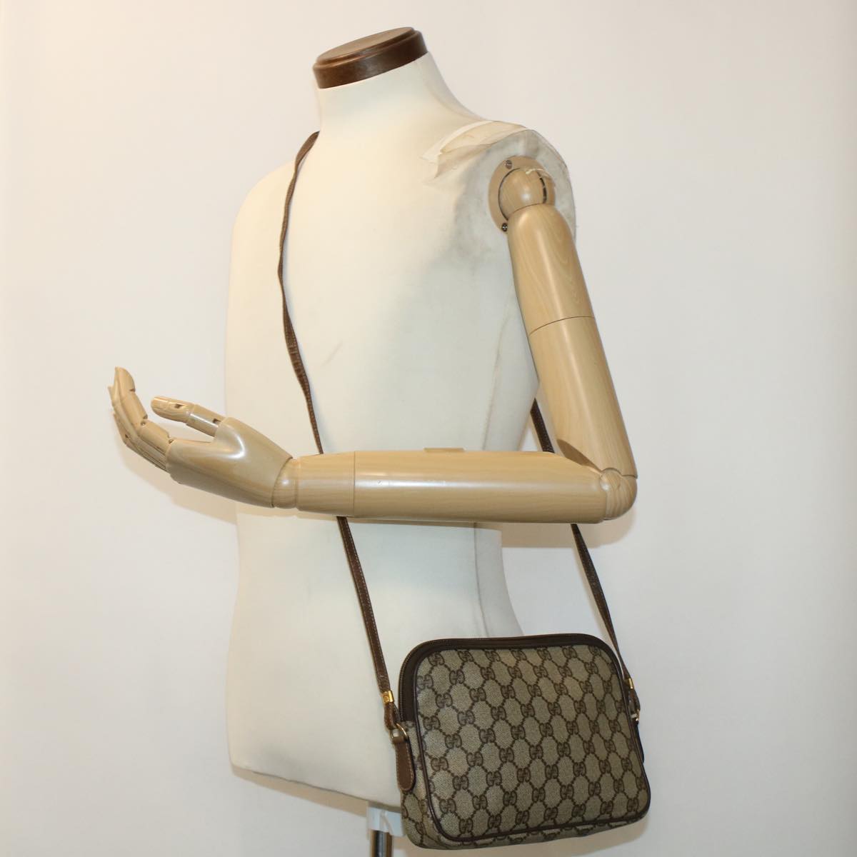 GUCCI GG Canvas Shoulder Bag PVC Leather Beige 45883