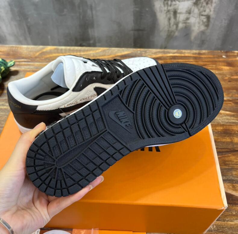 SAMC - NKE Shoes - 405