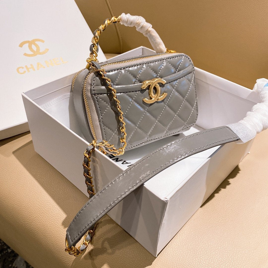 Designer bags by Chanel 065
