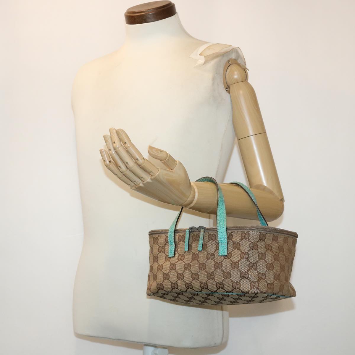 GUCCI GG Canvas Pouch Beige Light Blue 12450 47564