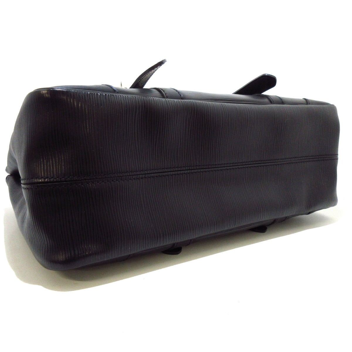 Louis Vuitton Segur Leather Shoulder Bag ()