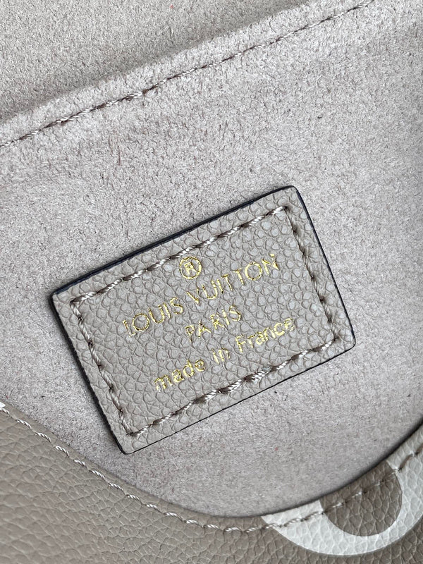 LOV2 Bags - Luxurious Bags 1576