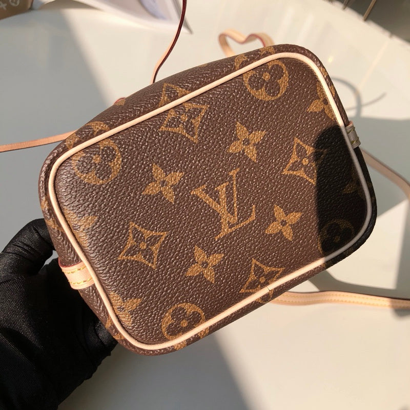 LOV2 Bags - Luxurious Bags 2681