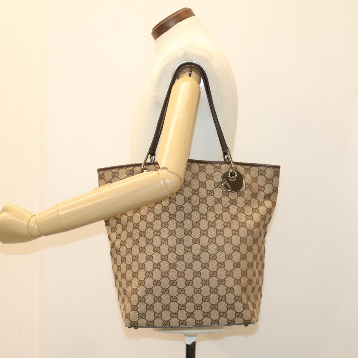 GUCCI GG Canvas Shoulder Bag Beige 120836 49886
