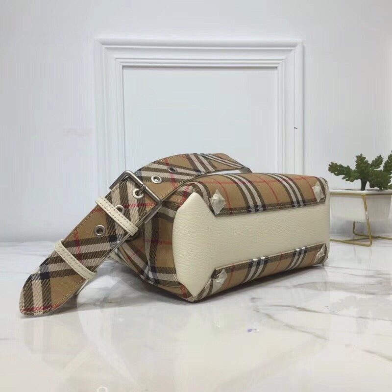 GLAMI Small Banner Vintage Check And Tote White For Women, Women’s Bags 10.5in/26cm