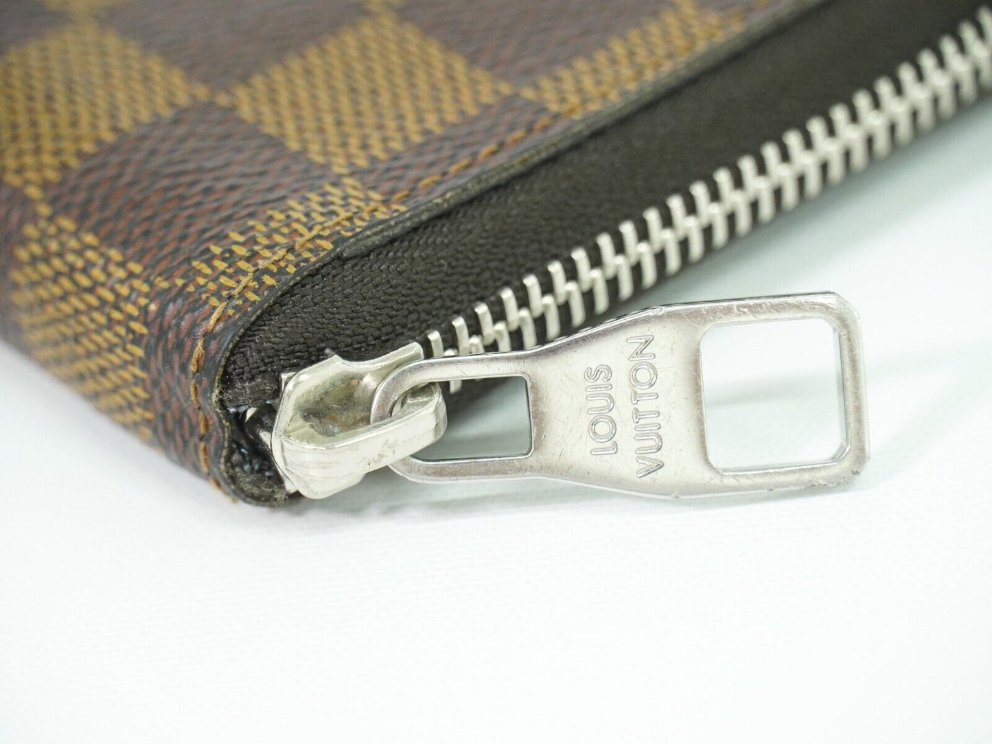 Louis Vuitton Zippy Canvas Wallet