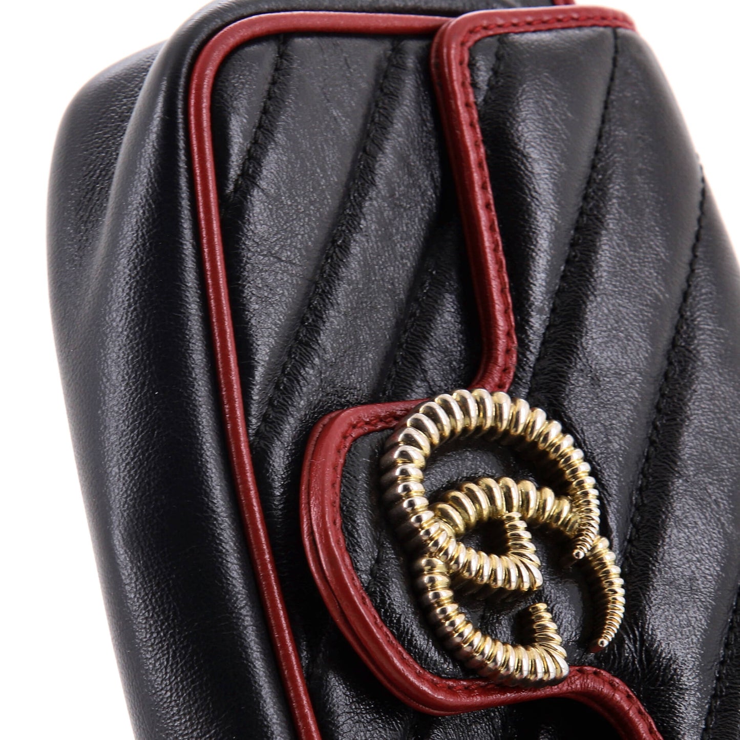 GG Marmont Flap Bag Diagonal Quilted Leather Super Mini