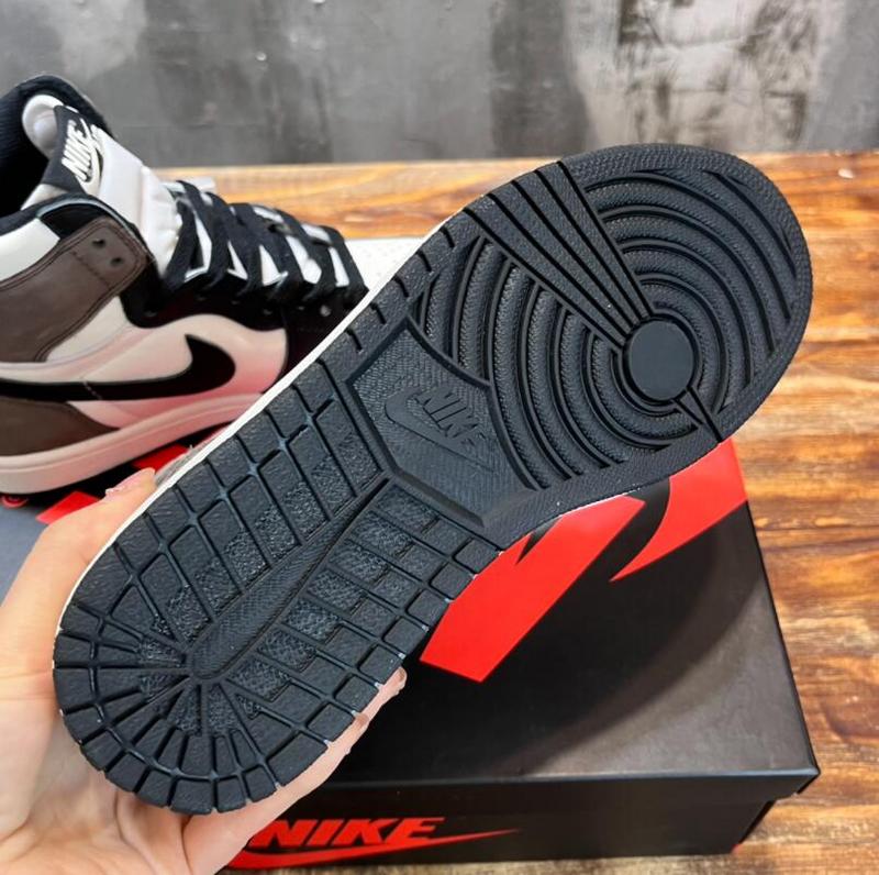 SAMC - NKE Shoes - 612