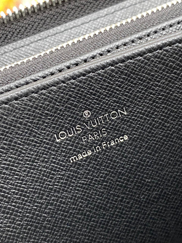 LOV2 Bags - Luxurious Bags 2368