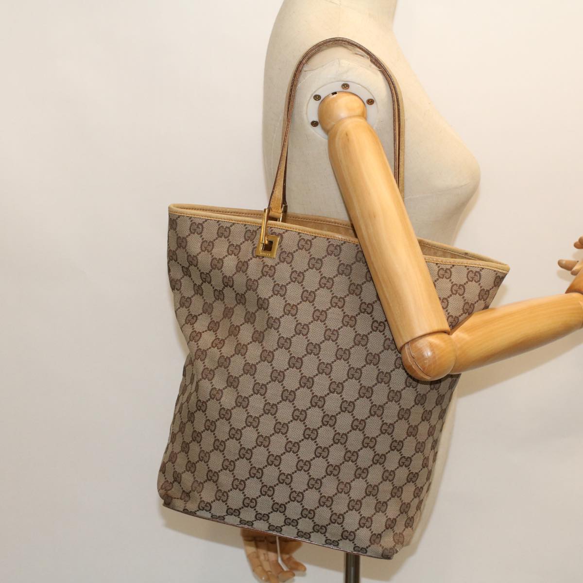 GUCCI GG Canvas Hand Bag Canvas Leather Beige Brown 53661