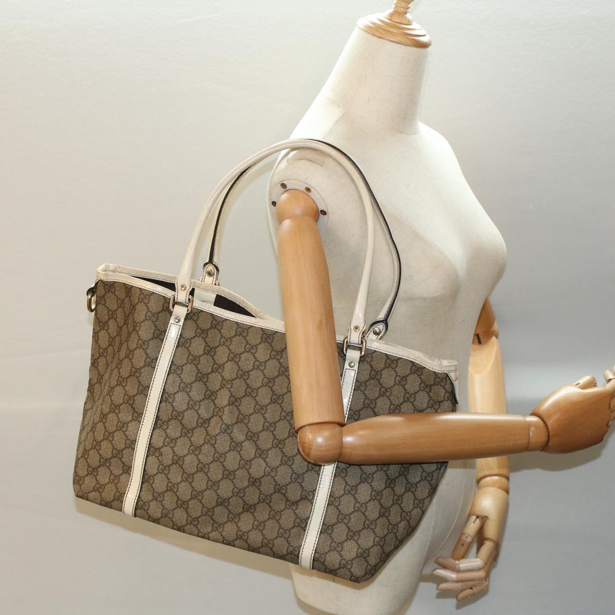 GUCCI GG Supreme Tote Bag PVC Leather Beige 197953 54015