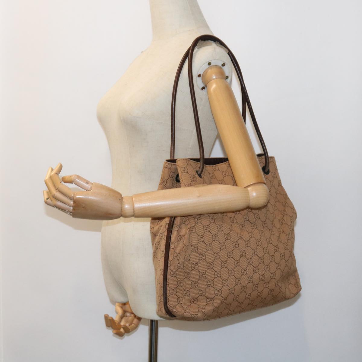 GUCCI GG Canvas Shoulder Bag Brown 101341 54133