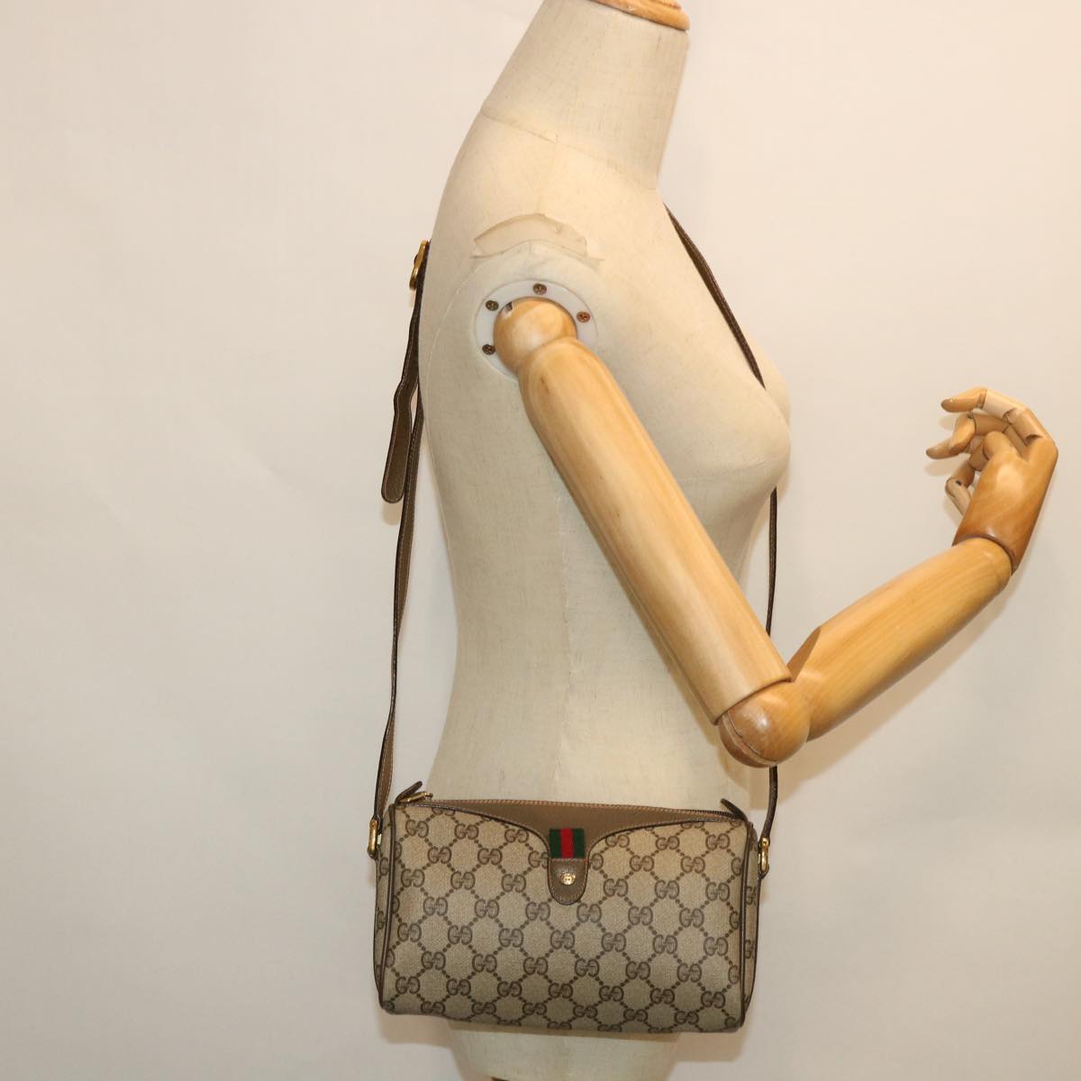 GUCCI GG Supreme Web Sherry Line Shoulder Bag Beige Red 89 02 018 54694