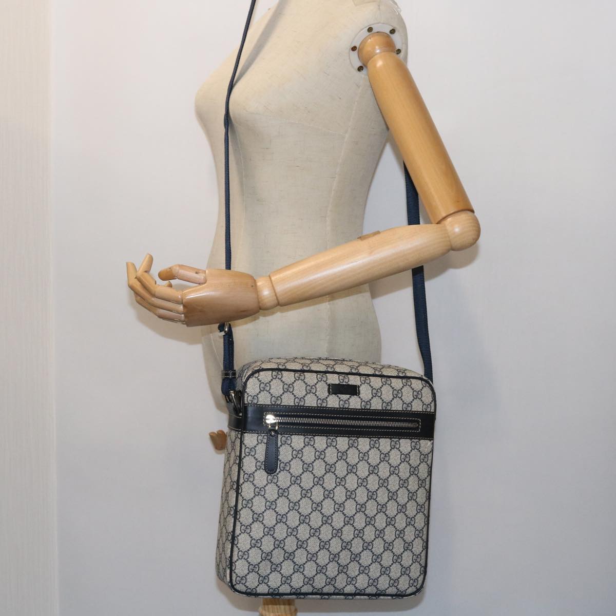 GUCCI GG Supreme Shoulder Bag PVC Leather Gray Navy 201448 54703
