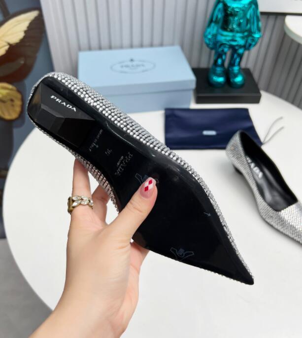 GlamyWomen Shoes - 124
