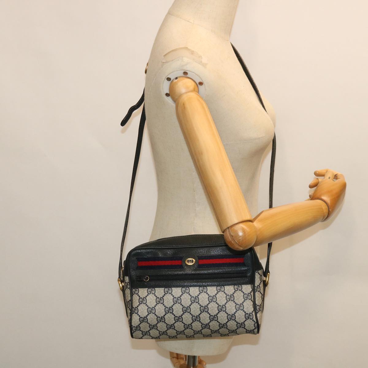GUCCI GG Canvas Sherry Line Shoulder Bag Gray Red Navy 119.02.087 54792