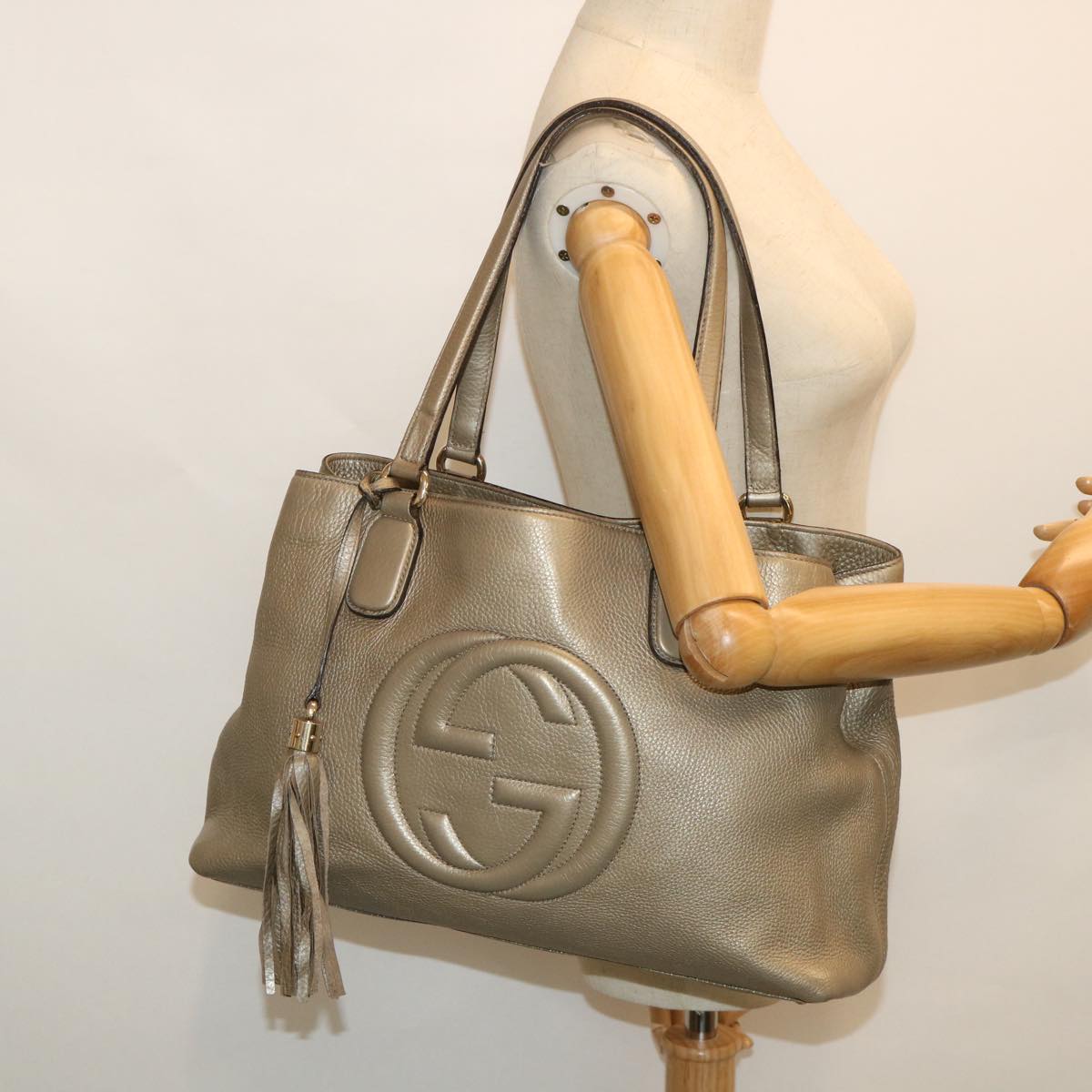GUCCI Soho Tote Bag Leather Fringe Gold Tone 308363 54901