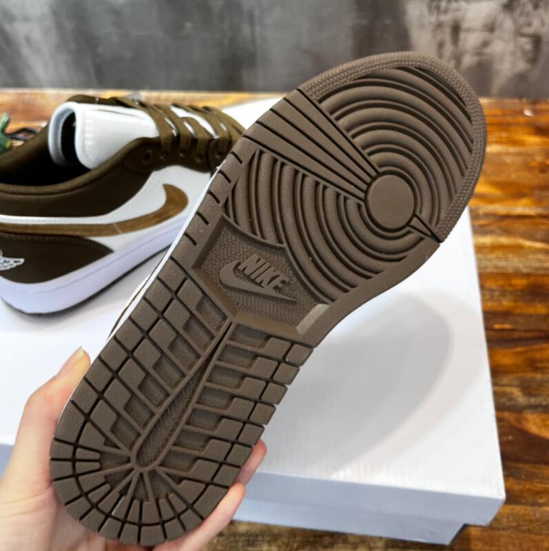 SAMC - NKE Shoes - 653