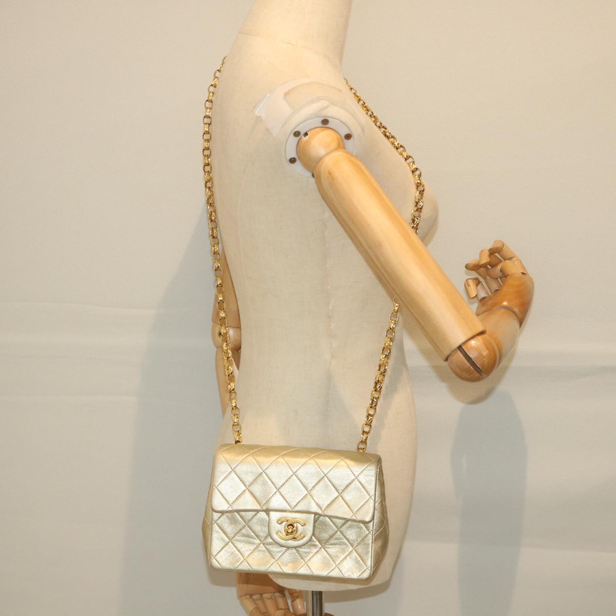 CHANEL Matelasse Chain Shoulder Bag Lamb Skin Gold CC 58346A