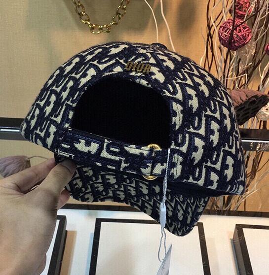 SAMC - Mix Hats - 050