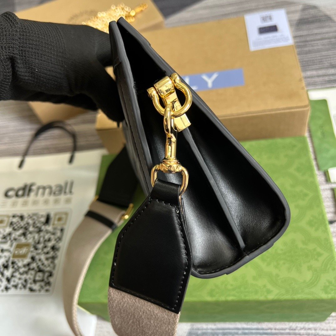 Glami Matelasse Shoulder Bag Black For Women, Women’s Bags 10.2in/26cm Glami