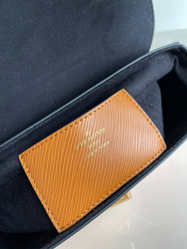 LOV2 Bags - Luxurious Bags 1619
