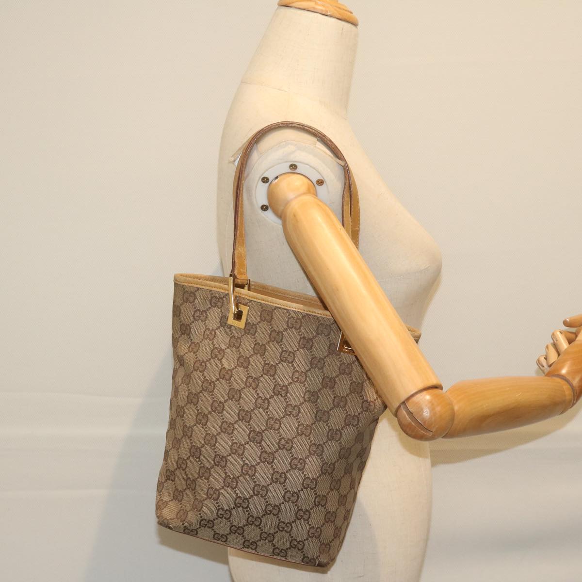 GUCCI GG Canvas Tote Bag Beige 002 1099 60920