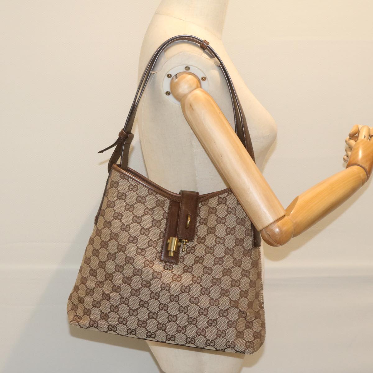 GUCCI GG Canvas Jackie Shoulder Bag Beige 110291 61488