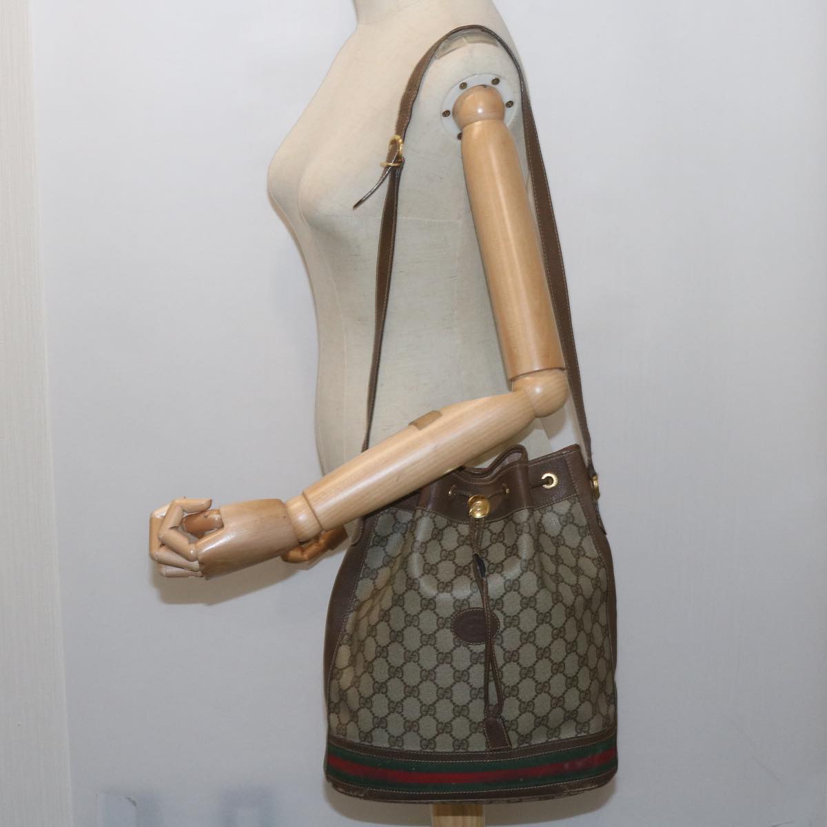 GUCCI GG Supreme Web Sherry Line Shoulder Bag Beige Red 001 116 0933 61702