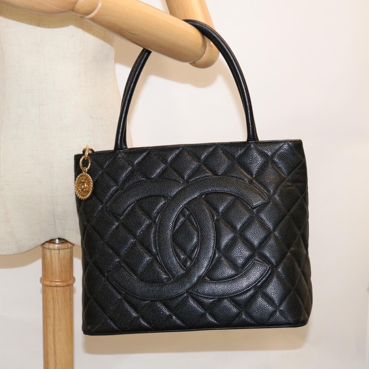 CHANEL Tote Bag Caviar Skin Standard Black CC 62895S
