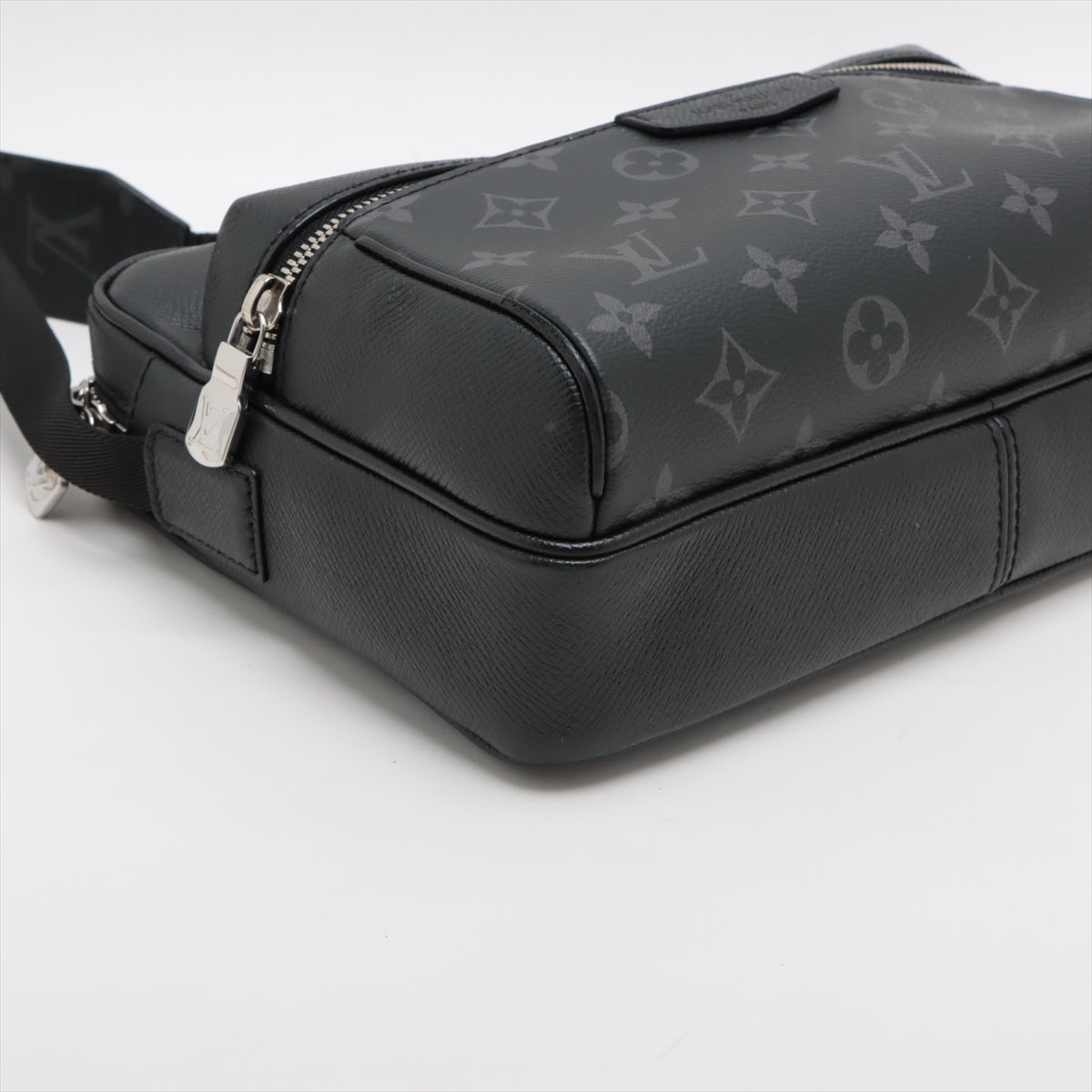 Louis Vuitton Monogram Clippers Messenger PM M30233 Noir